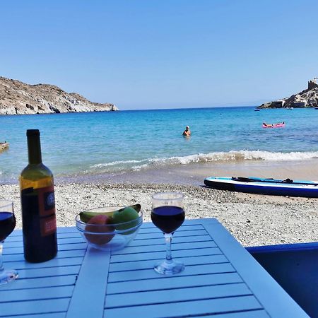 Blue Mare Apartments On The Beach Firopotamos Rum bild
