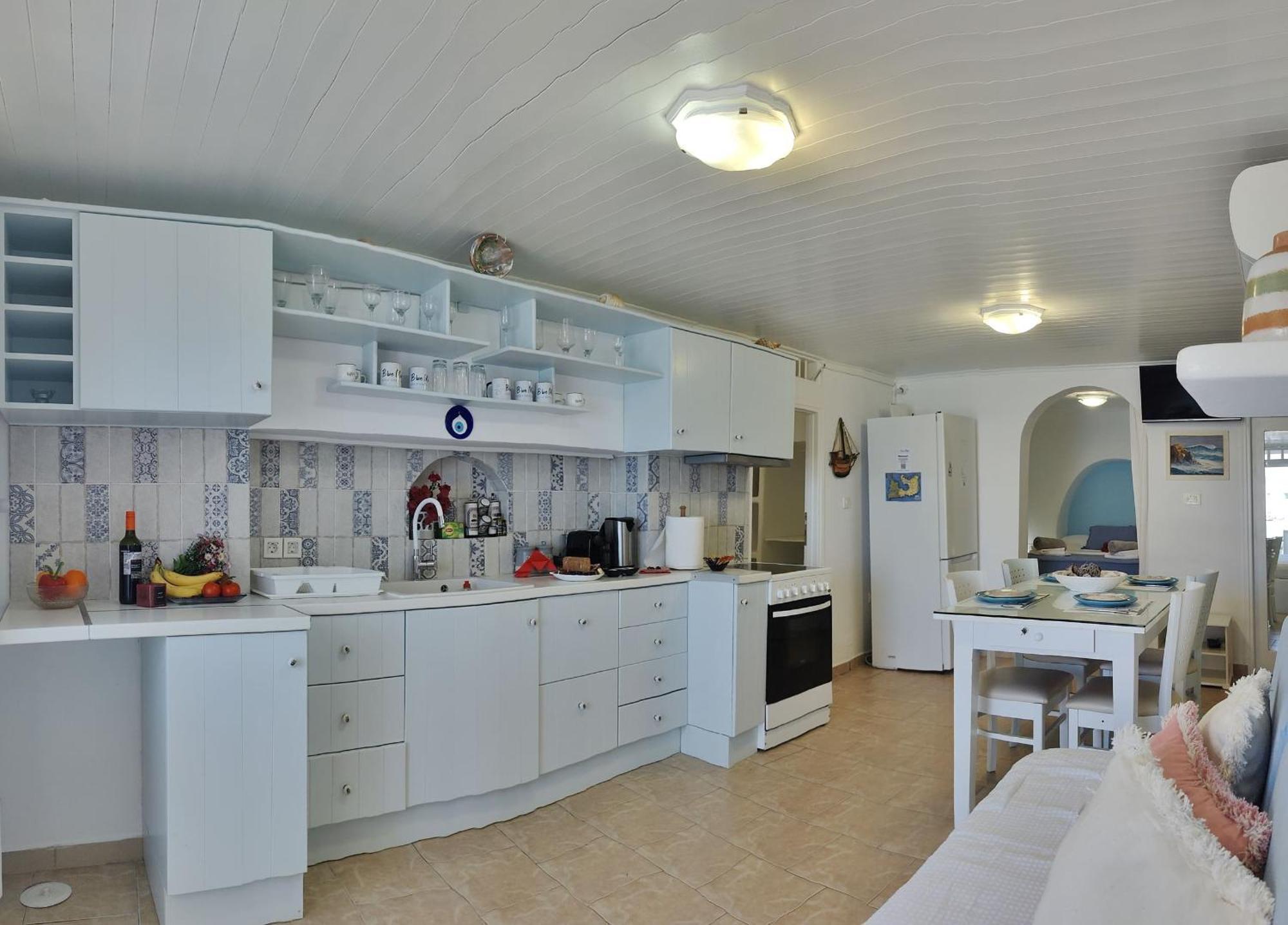 Blue Mare Apartments On The Beach Firopotamos Rum bild