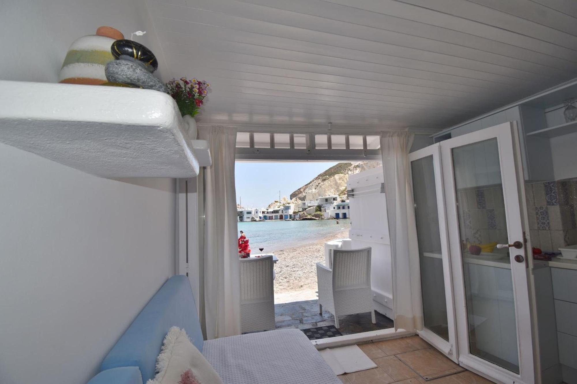 Blue Mare Apartments On The Beach Firopotamos Rum bild