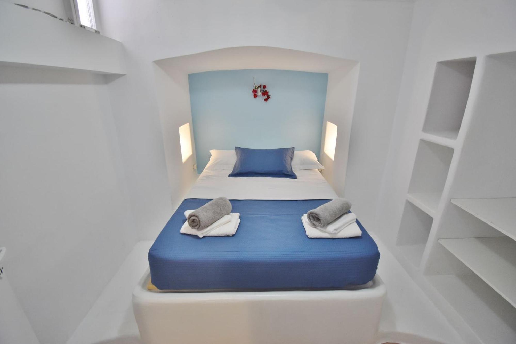 Blue Mare Apartments On The Beach Firopotamos Rum bild