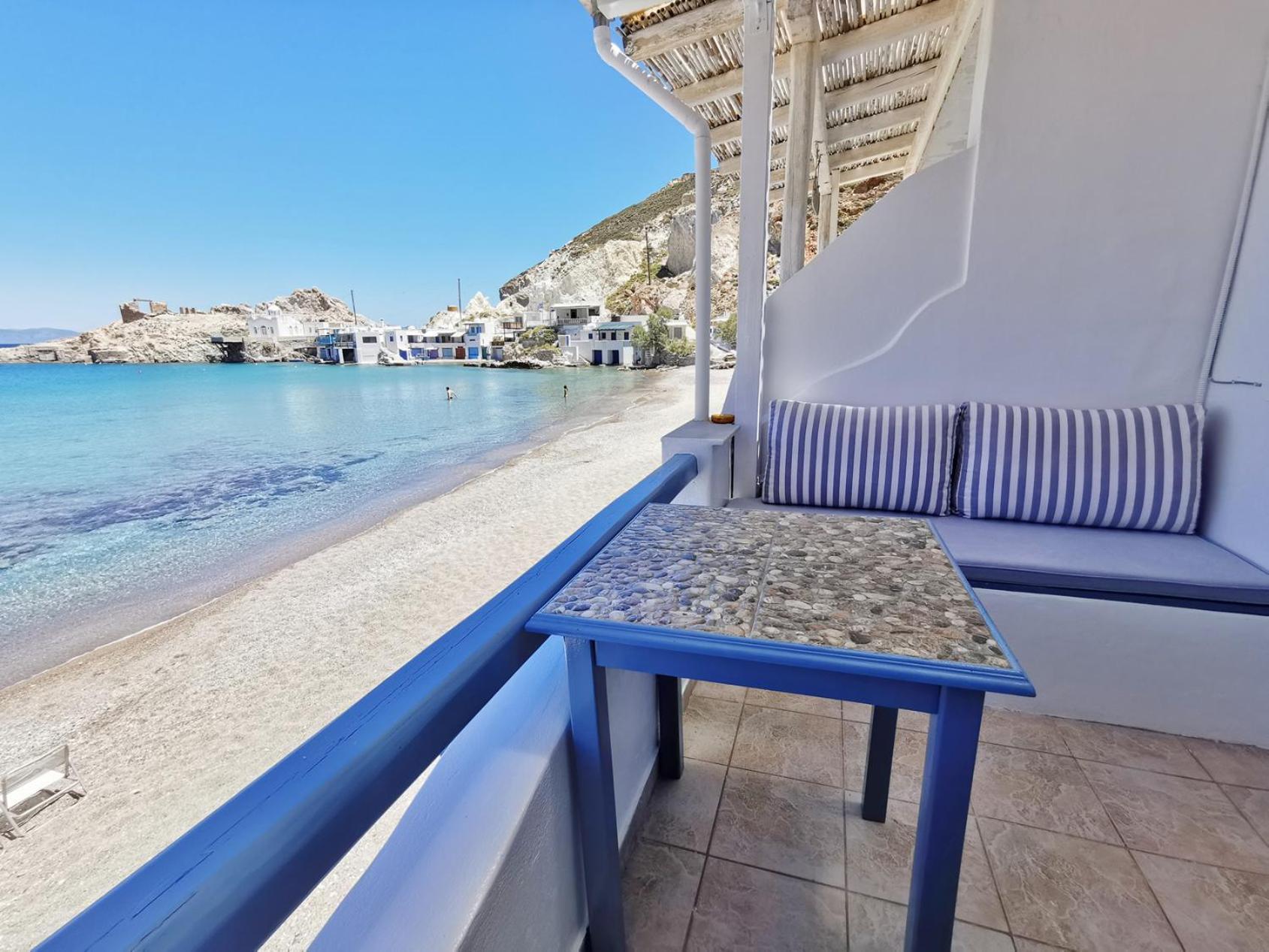 Blue Mare Apartments On The Beach Firopotamos Rum bild